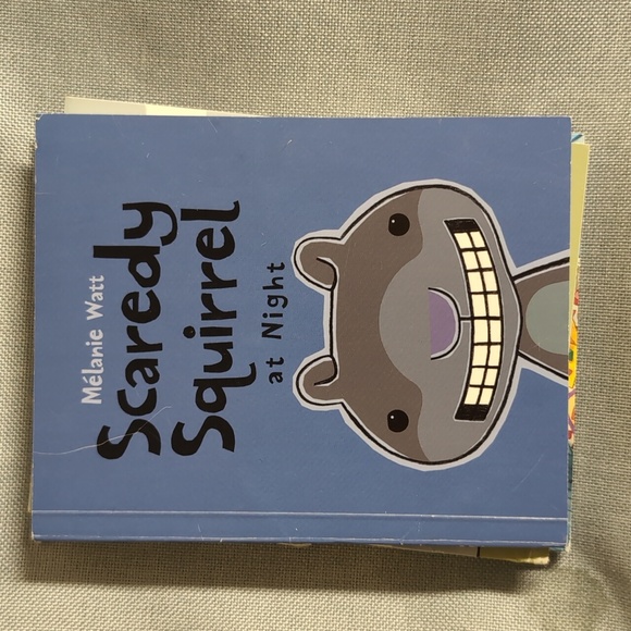 Children's Book Bundle - Picture 5 of 7